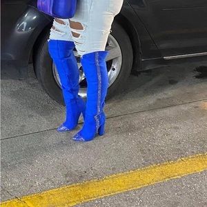 Royal blue boots, worn once very comfortable!